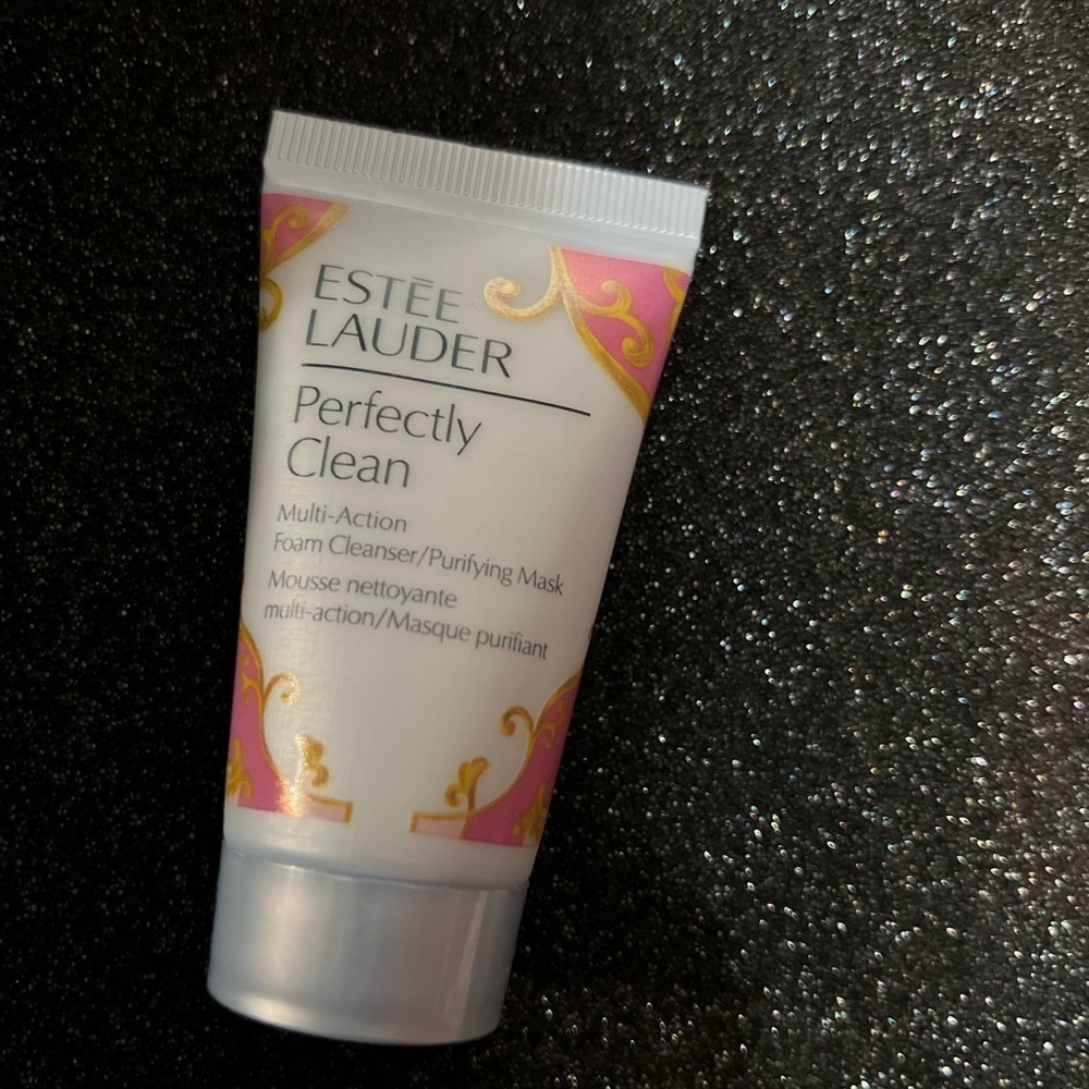 ESTEE LAUDER Perfectly Clean - Picture 5 of 6